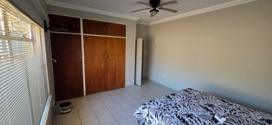 8 Bedroom Property for Sale in Meiringspark North West